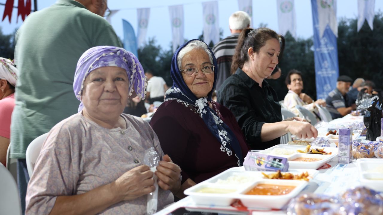 Çerçioğlu Vatandaşları Iftar Sofralarında Buluşturuyor3