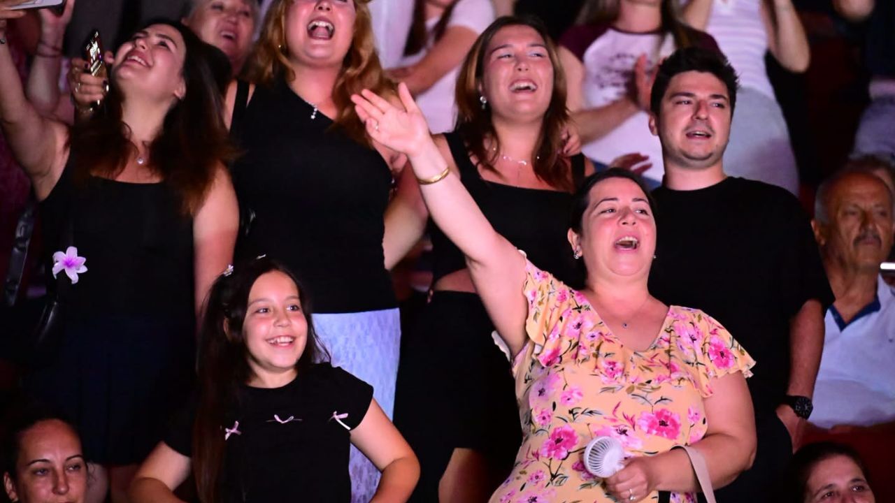 Çerçioğlu’nun Yaz Konserleri Didim’i Coşturdu8