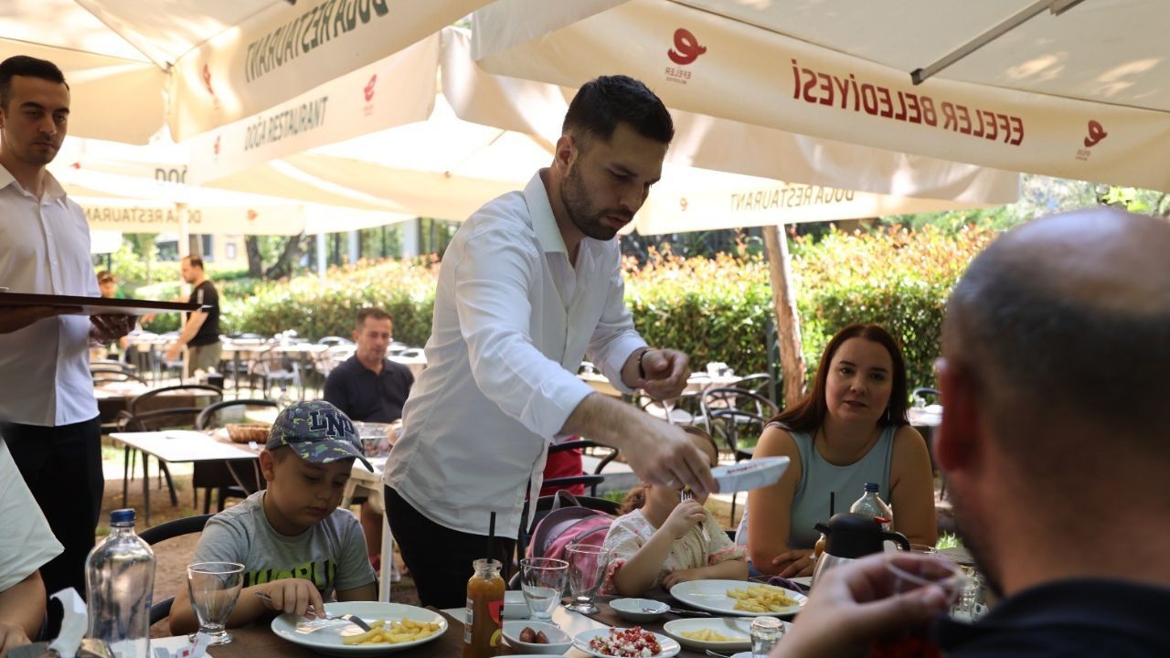 Efeler’in Doğayla Iç Içe Kahvaltı Adresi Yoğun Ilgi Görüyor5