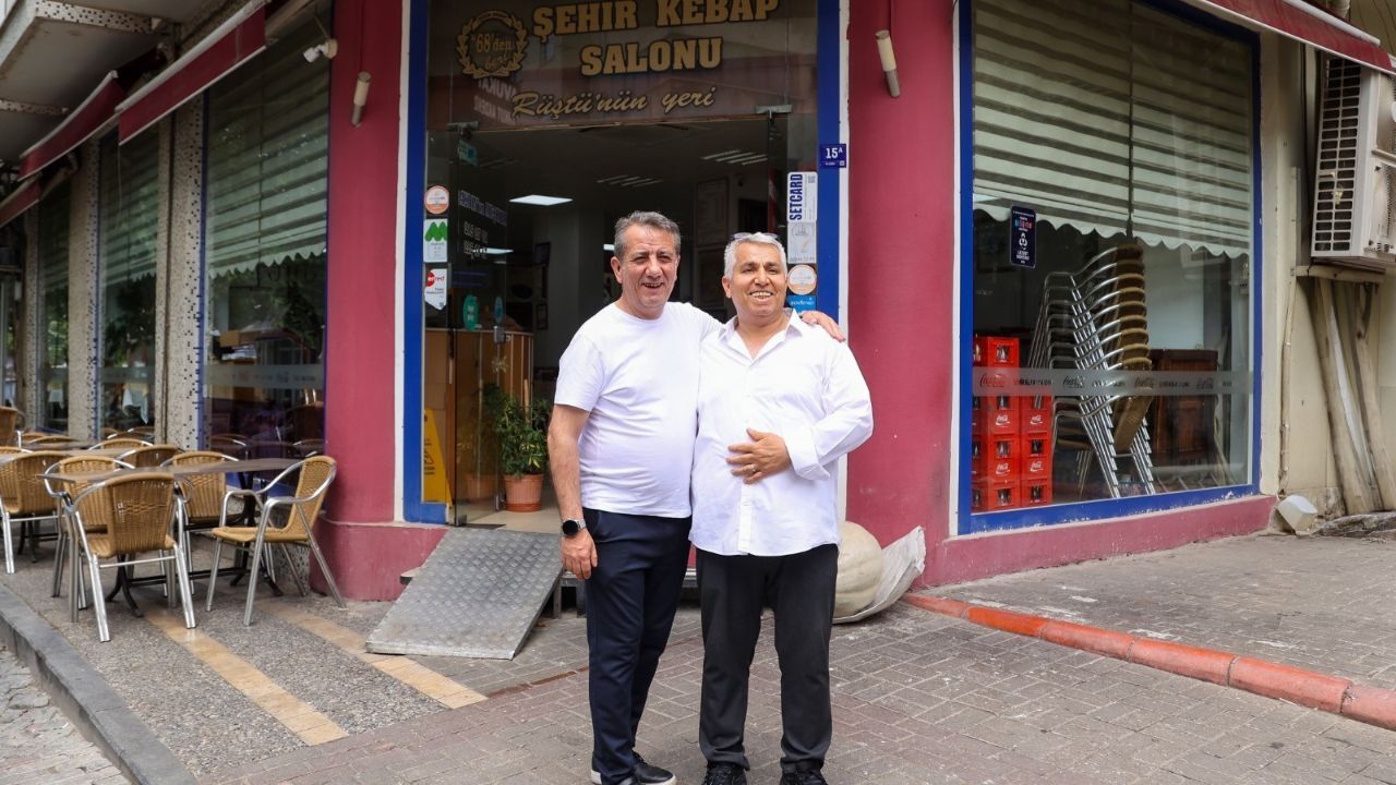 Efeler’in Tarihi Sokakları Yeniden Hayat Buluyor