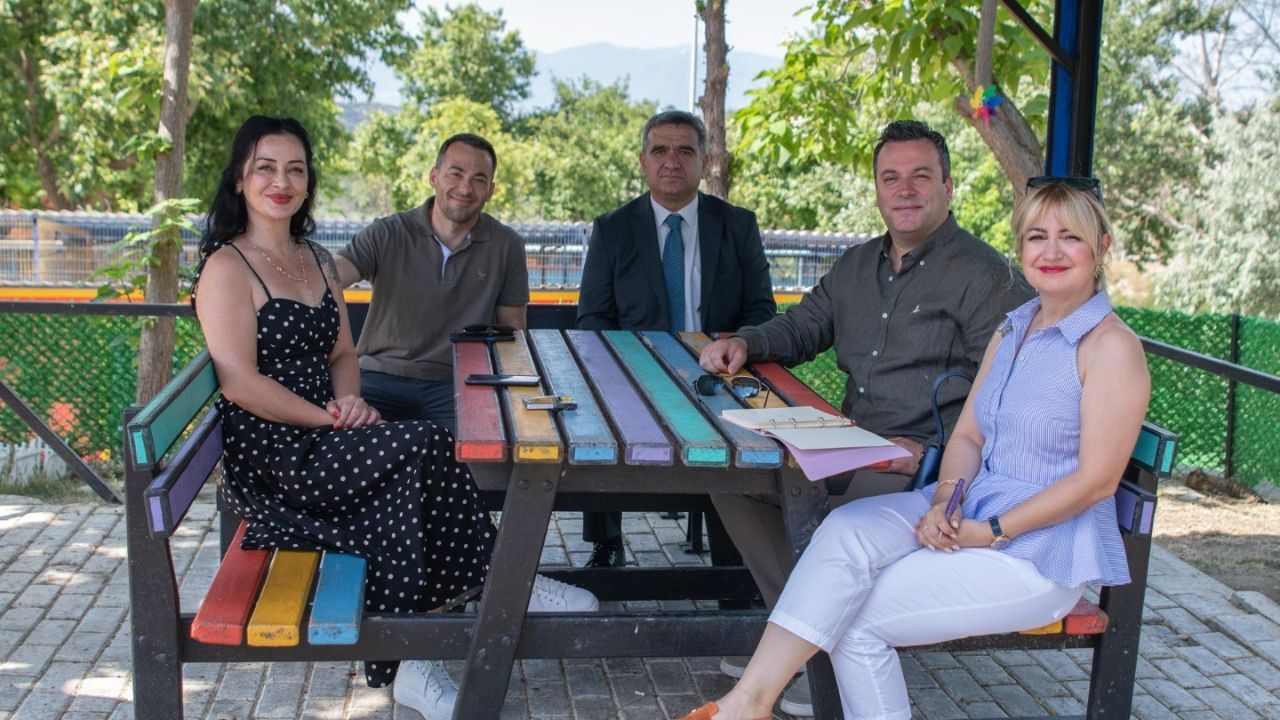 Kuşadası’nda Can Dostlara Yakın Ilgi