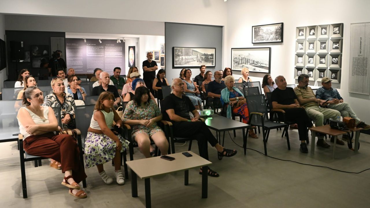 Kuşadası'nda Fotoğraf Sanatı Masaya Yatırıldı3