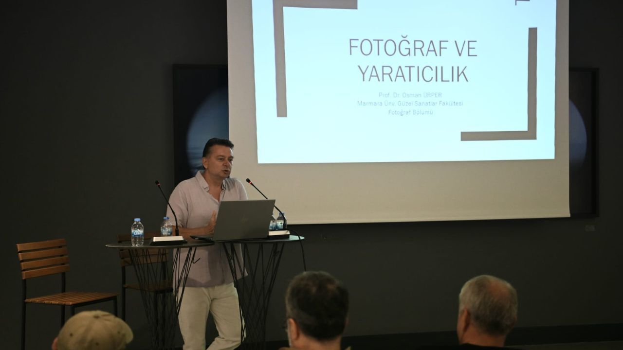 Kuşadası'nda Fotoğraf Sanatı Masaya Yatırıldı4