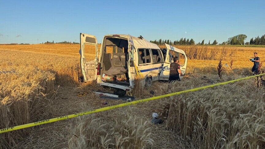 Facia gibi minibüs kazası: 2 ölü, 10 yaralı