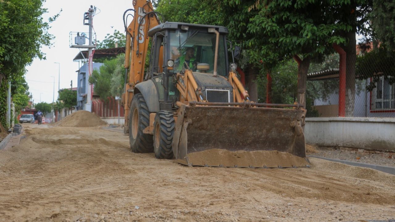 Umurlu’da Yollar Yenileniyor