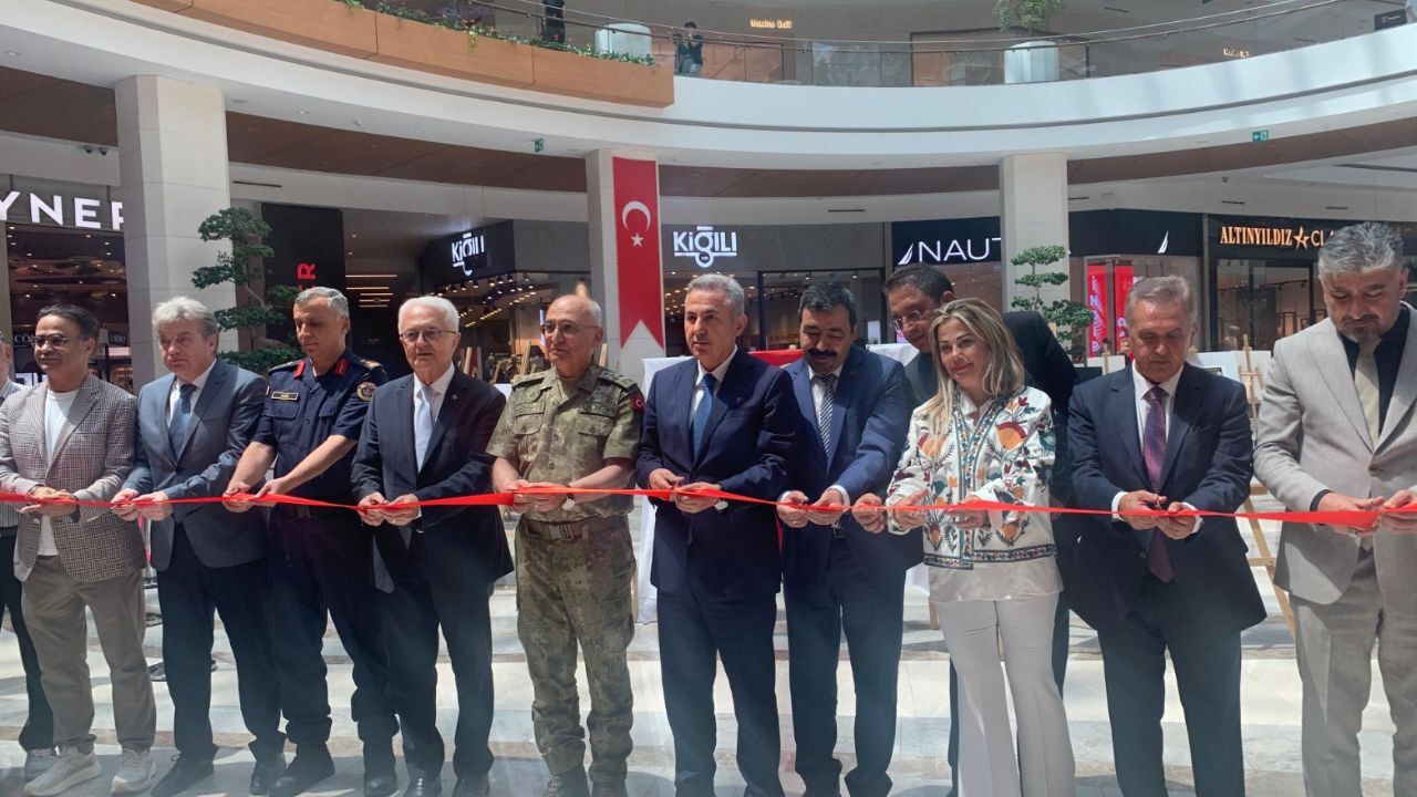 15 Temmuz'un Izleri Bu Manşetlerde Saklı2