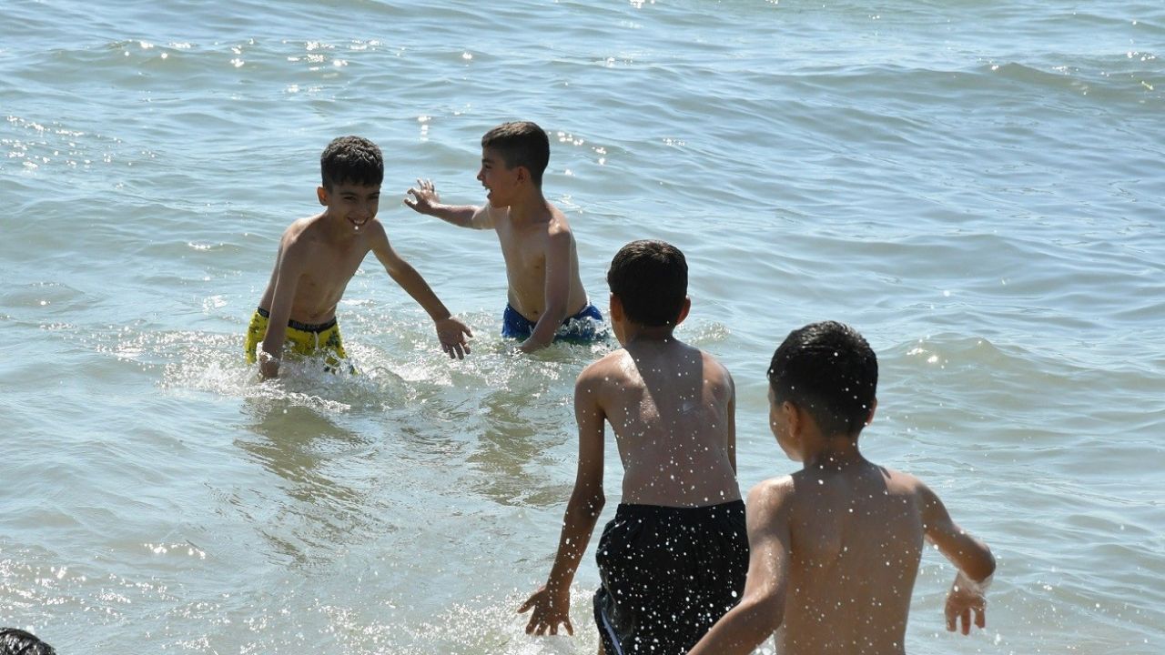 1500 Kilometre Yol Geldiler, Ilk Kez Denizi Kuşadası'nda Gördüler5