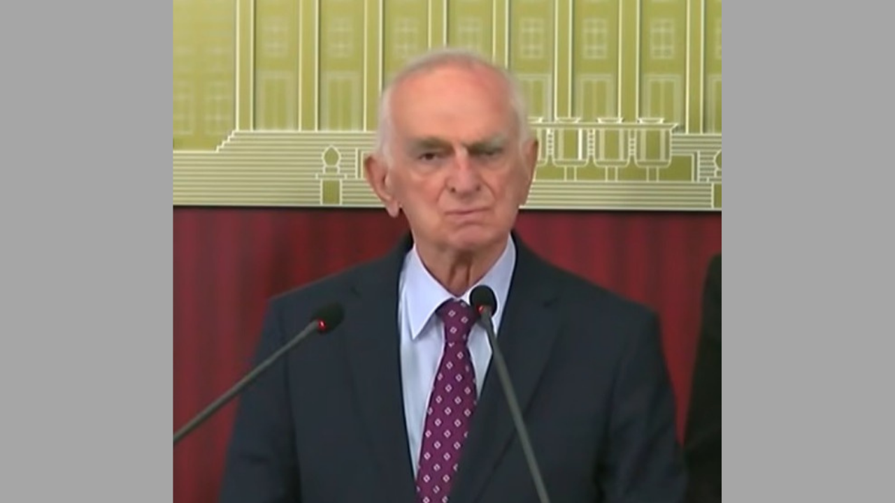 Önder Sav CHP istifa
