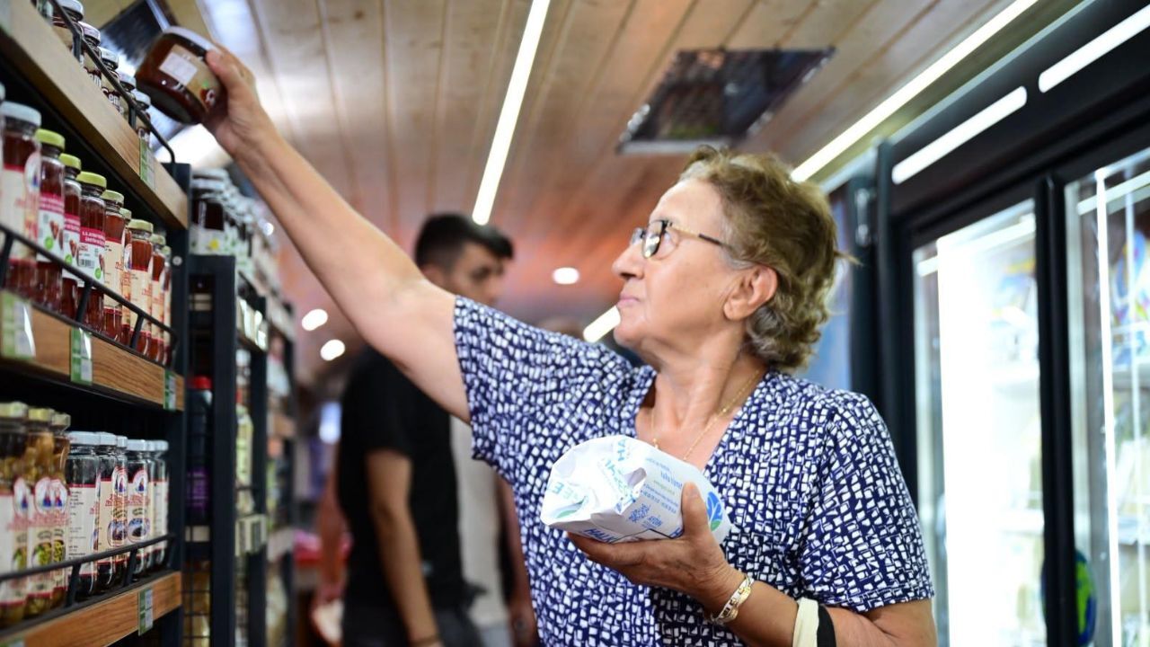 Akbük Ve Buharkent'te Mobil Halk Ege Et Kuyruğu2