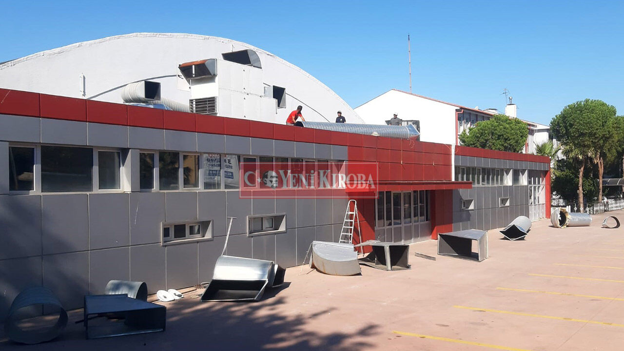 Atatürk Spor Salonu 1