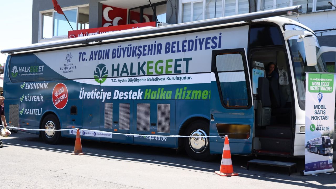 Aydınlılar Akın Etti! Mobil Diş Kliniği Ve Halk Ege Et Yoğun Ilgi Gördü5