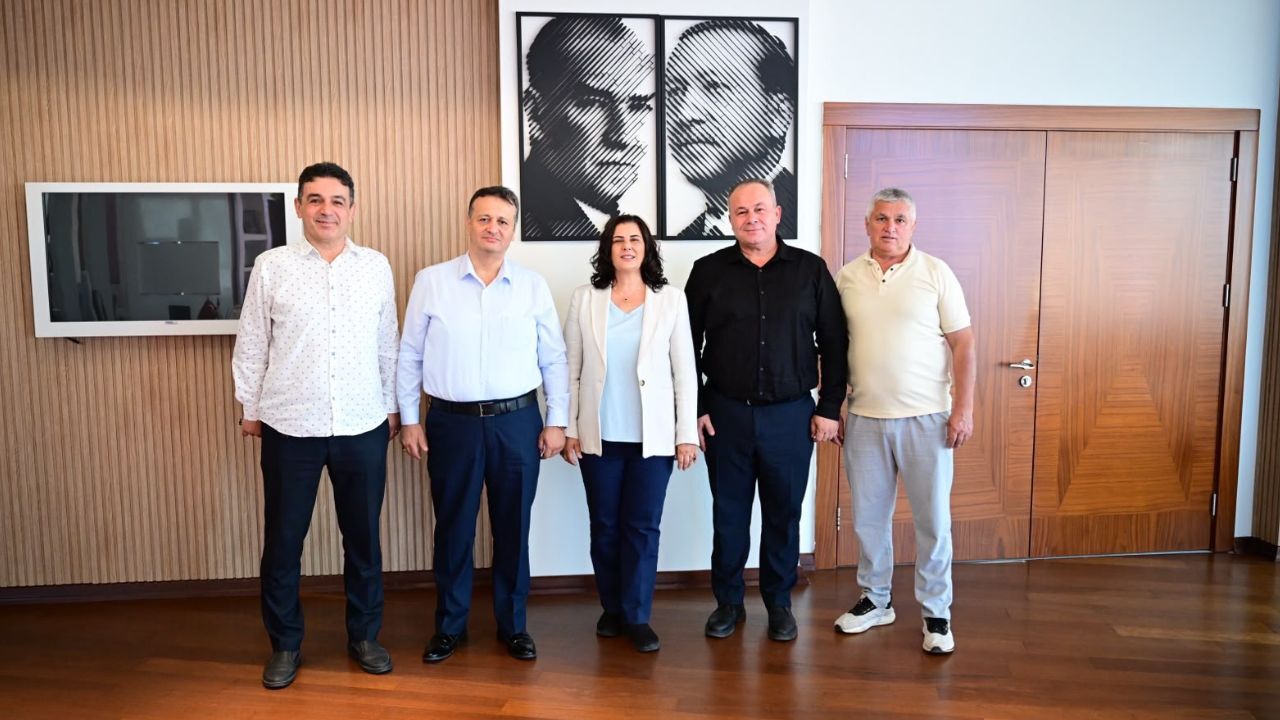 Başkan Çerçioğlu'nun Kapısı Gün Boyu Çaldı!1