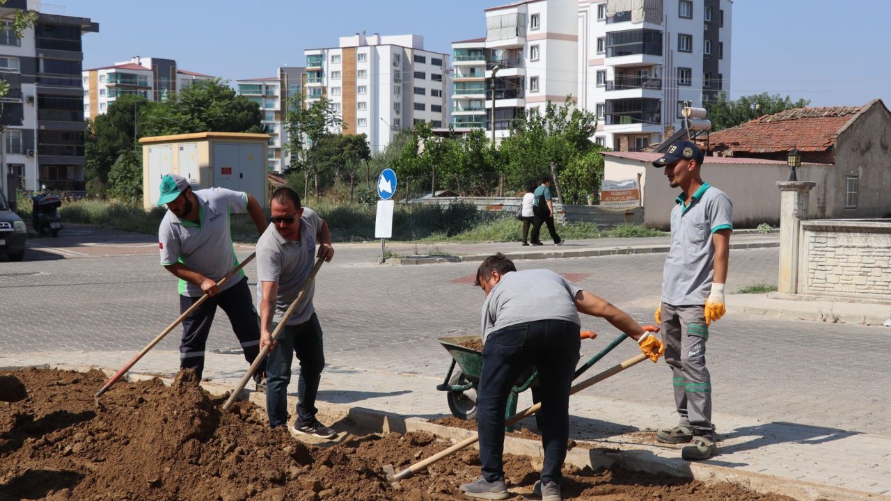Başkan Tetik'ten Nazilli'ye Eş Zamanlı Hizmet Atağı