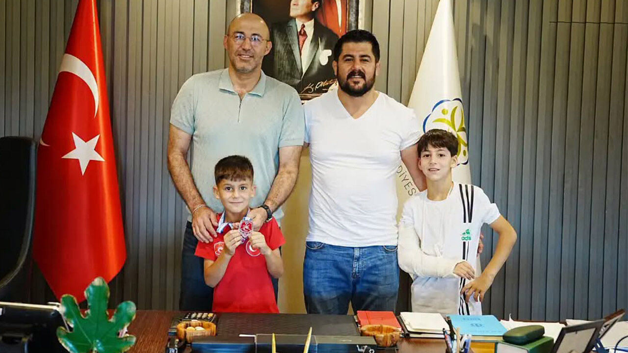 Başkan Zenci̇rci̇i̇2