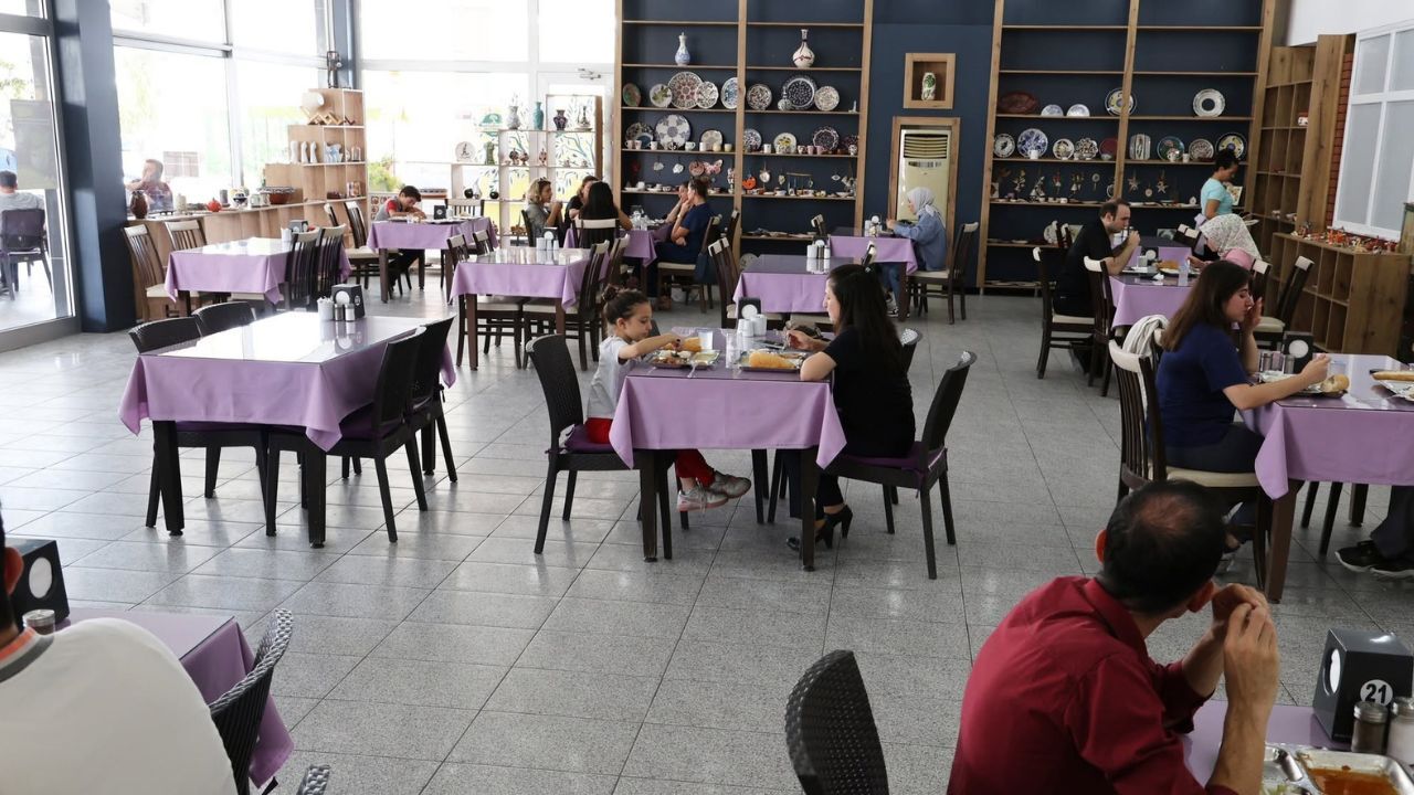 Çine Belediyesi'nin Eşref Tek Göndermesi Sosyal Medyada Gündem Oldu15