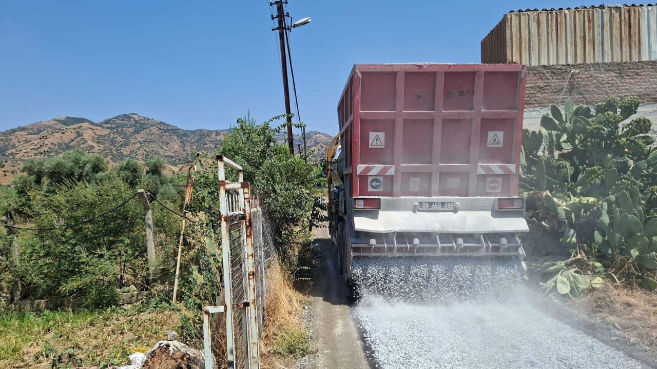 Efeler'de Bir Mahalle Daha Asfaltla Buluşuyor! Çalışmalar Başladı