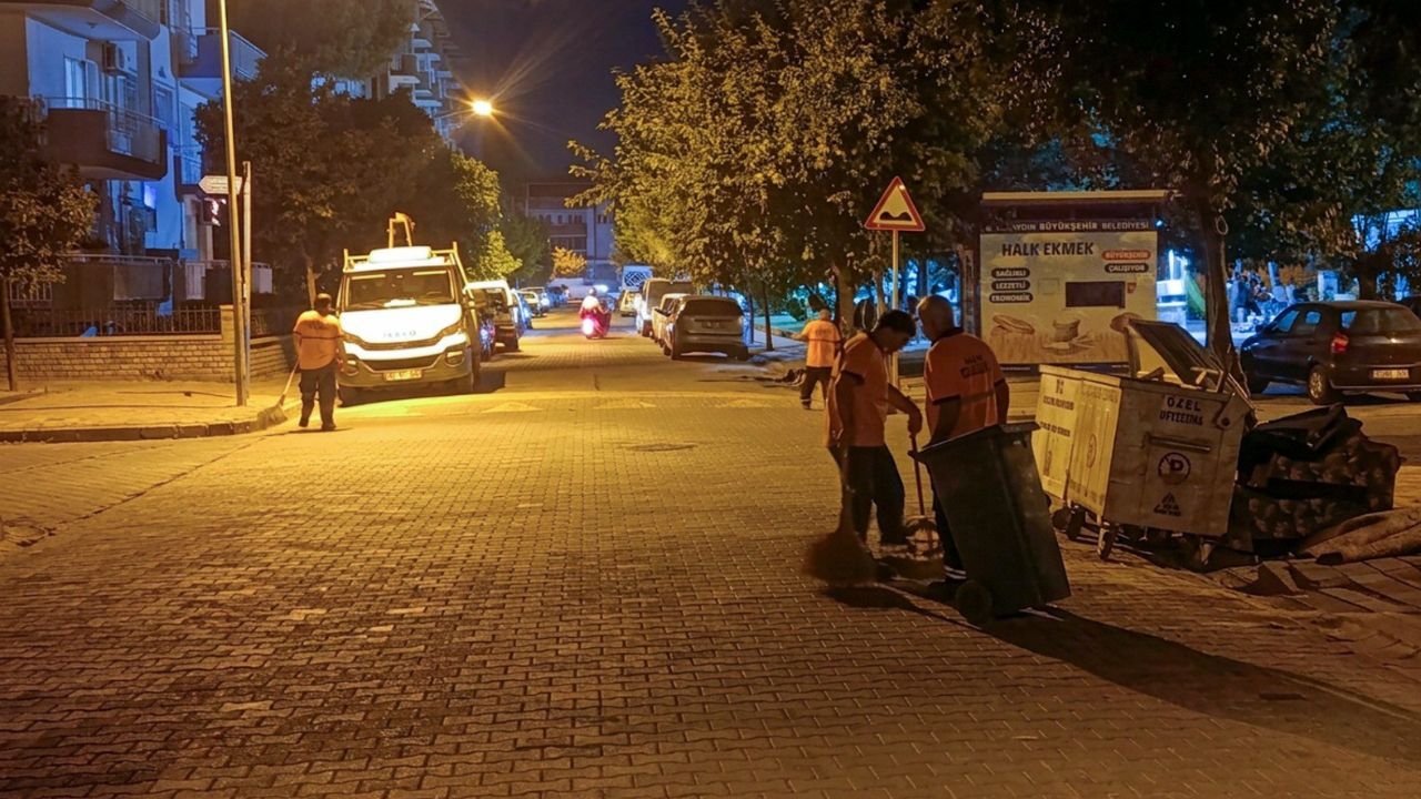 Efeler'de Gece Mesaisi!