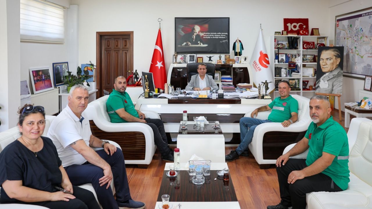Efeler’de Üç Can Kurtardılar, Başkan Altınla Ödüllendirdi1