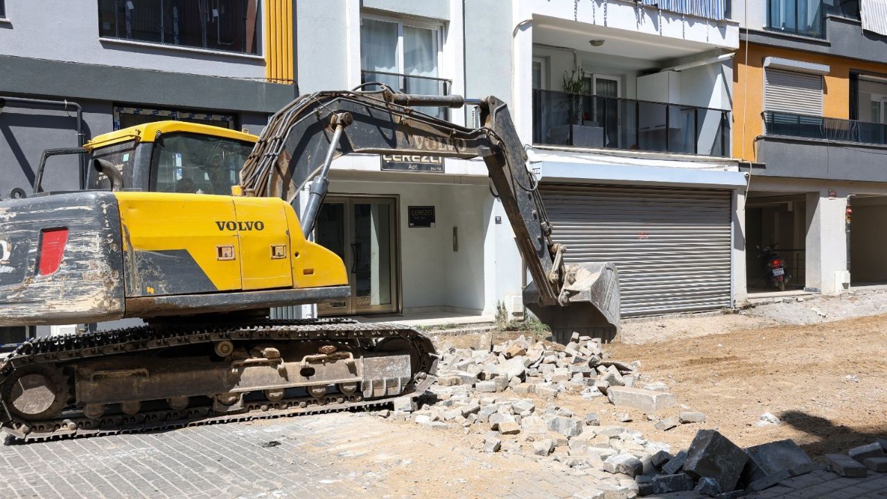 Efeler'de Yollar Tek Tek Yenileniyor! Çalışmalar Hız Kesmiyor1