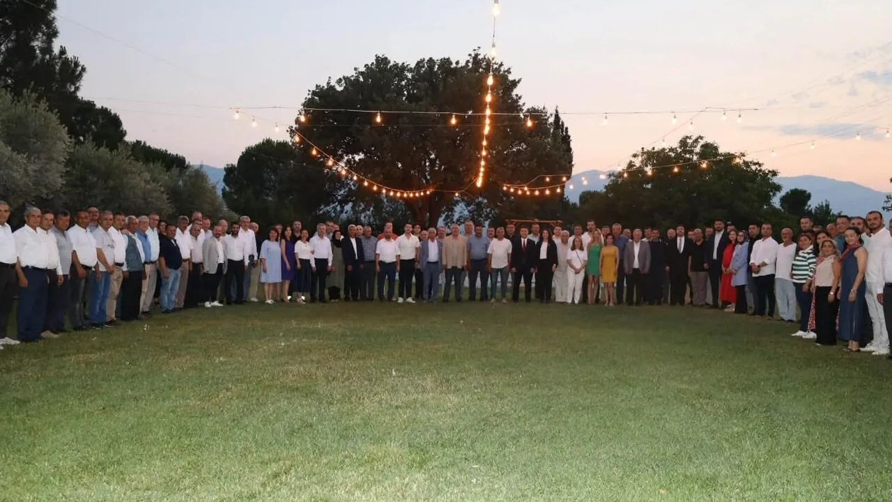 Karacasu Kaymakam Gündoğdu'yu Uğurluyor2