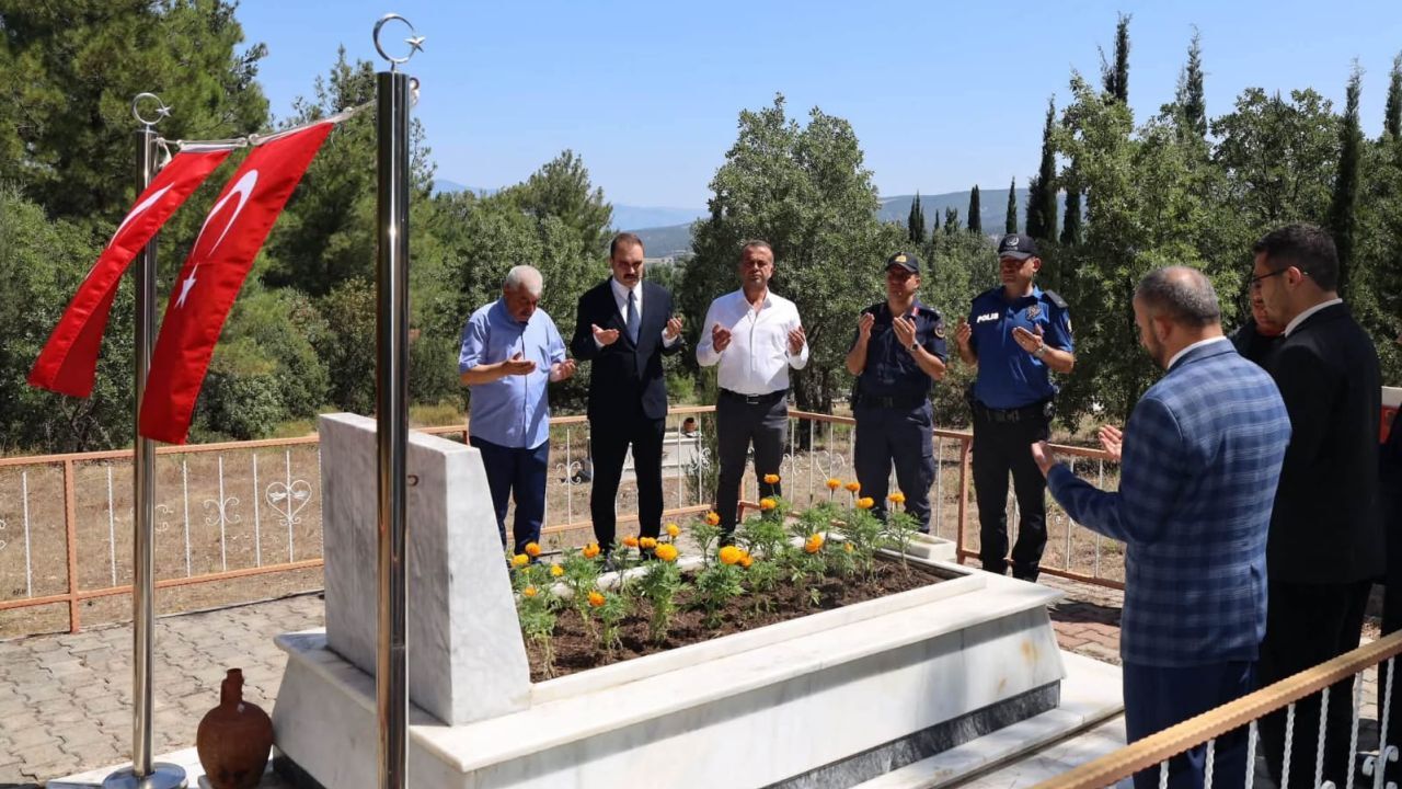 Karacasu, Şehidi Emrah Ceylan'ı Rahmet Ve Minnetle Andı1