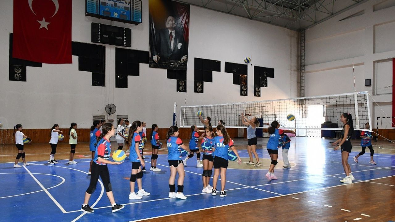 Kuşadası’nda 7 Branşta Ücretsiz Spor Eğitimi!7