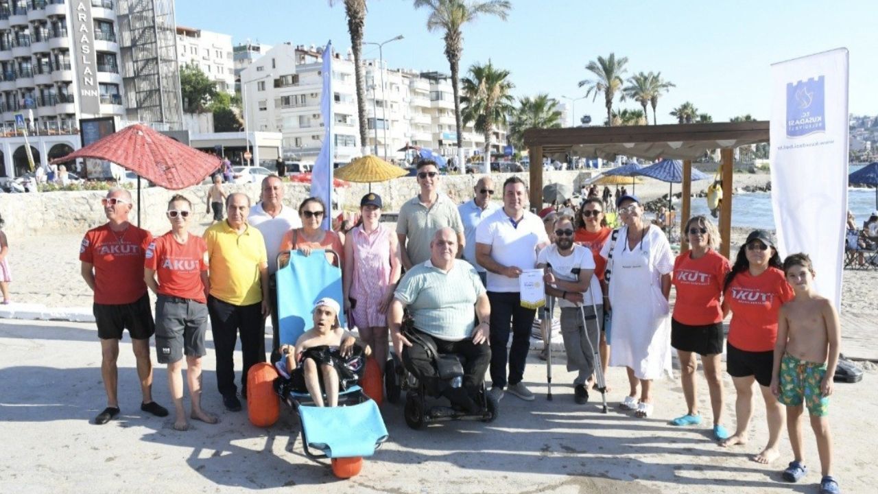 Kuşadası'nda Engeller Denizde Aşıldı!