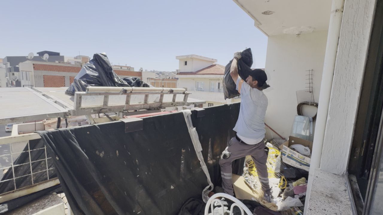 Kuşadası’nda Ihbar Geldi, Evden Çıkanlar Şaşkına Çevirdi3