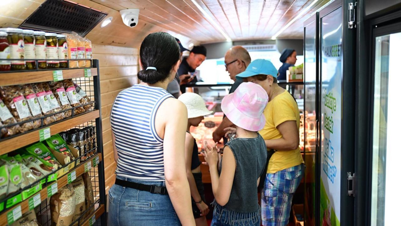 Kuşadası'nda Mobil Halk Ege Et'e Yoğun Ilgi3