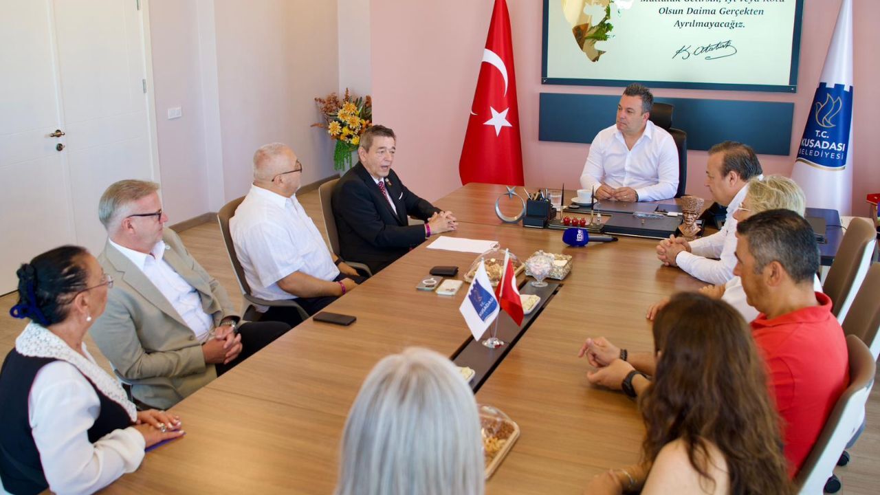 Kuşadası'nın Fahri Hemşehrisi Werner Arndt Oldu1