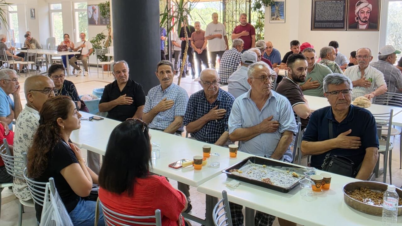 Nazilli'de Aşure Lokması Paylaşıldı 4
