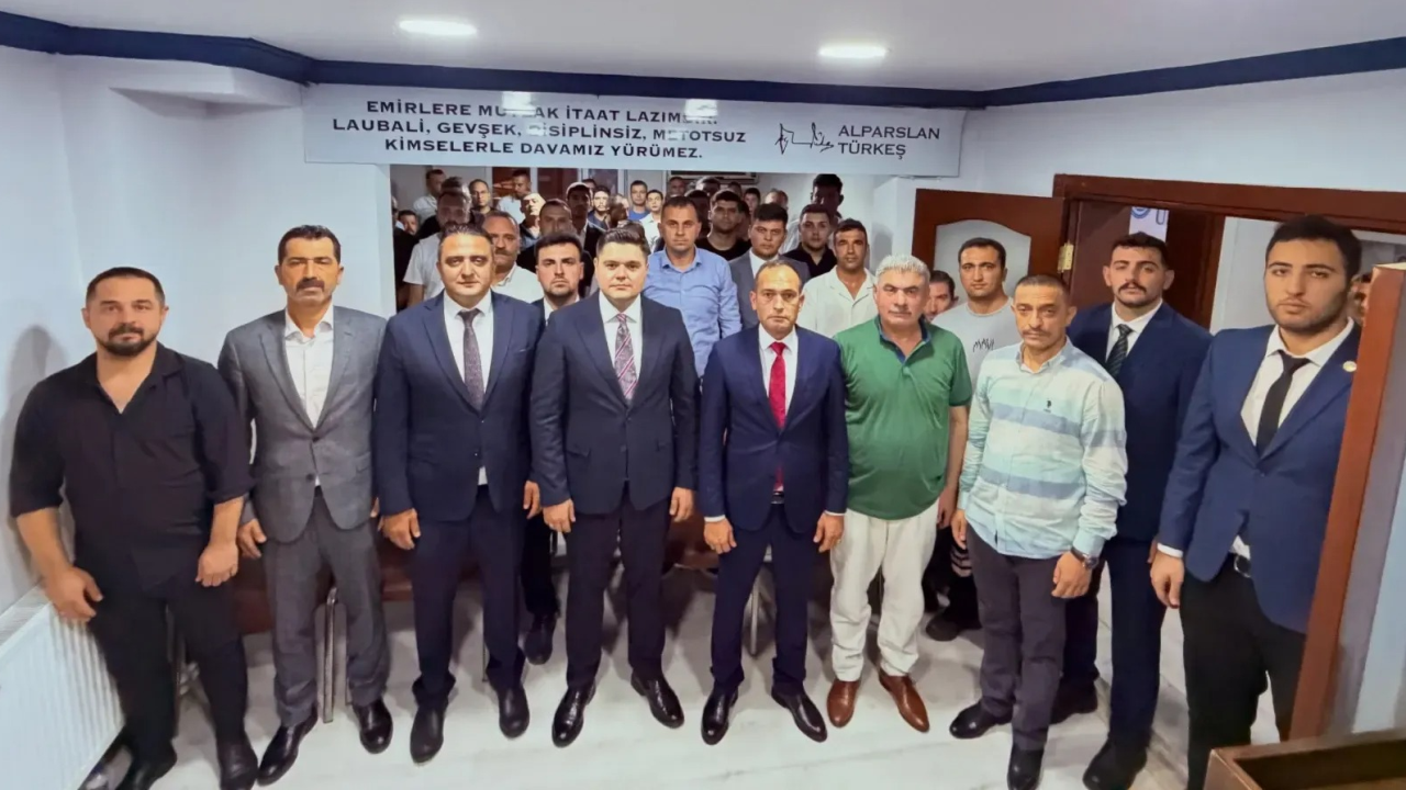 Nazilli'de Bayrak Değişimi1