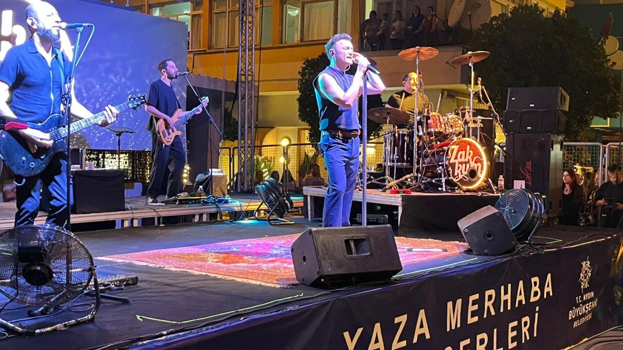 Nazilli'de Binlerce Kişi Aynı Anda Tek Ses Oldu2
