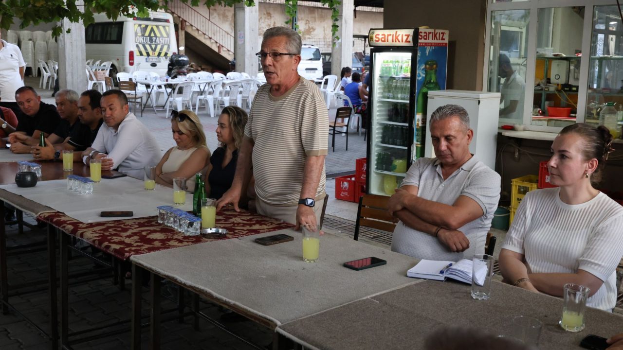 Başkan Tetik Makamı Bıraktı, Kozdere’de Vatandaşın Sofrasına Oturdu 4