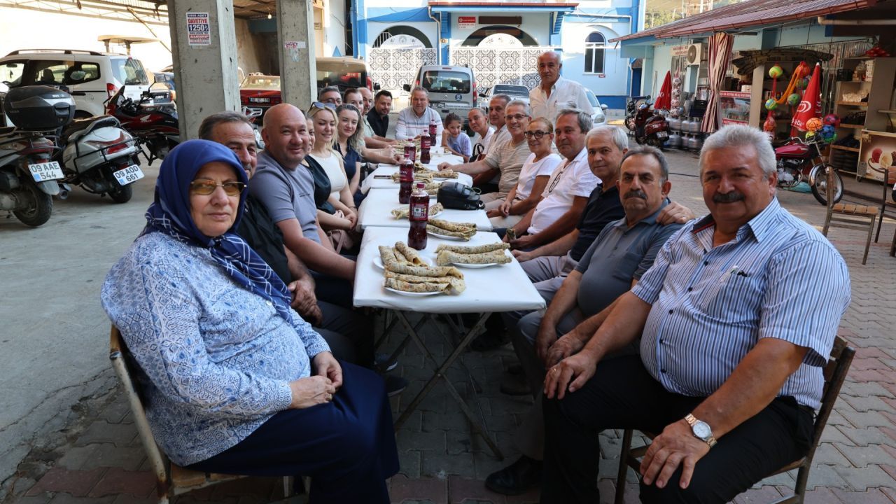 Başkan Tetik Makamı Bıraktı, Kozdere’de Vatandaşın Sofrasına Oturdu 5