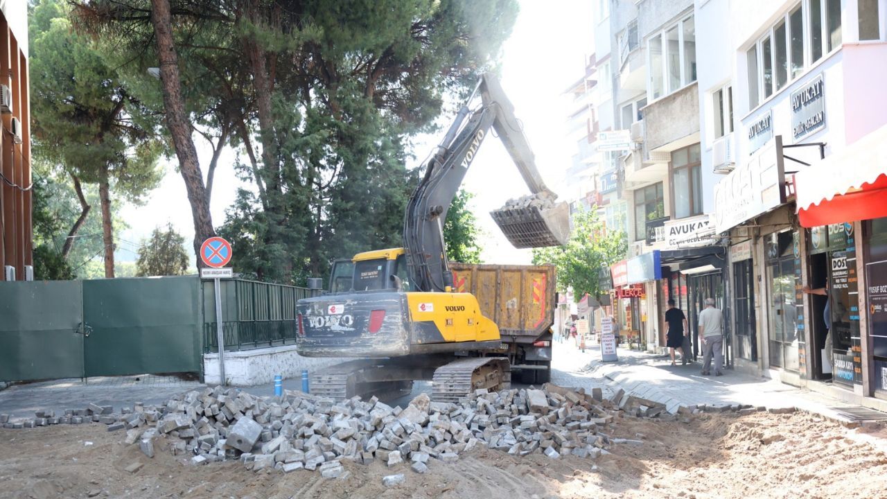 Efeler’de Ulaşım Için Yeni Adım O Sokakta Çalışmalar Başladı