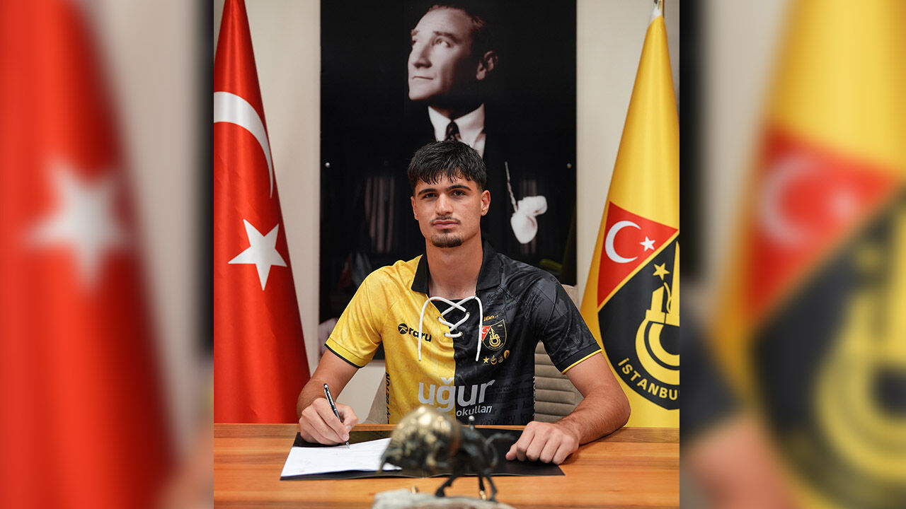 Eren Akyol İstanbulspor Aydinli Oyuncu Yeni̇ Kiroba