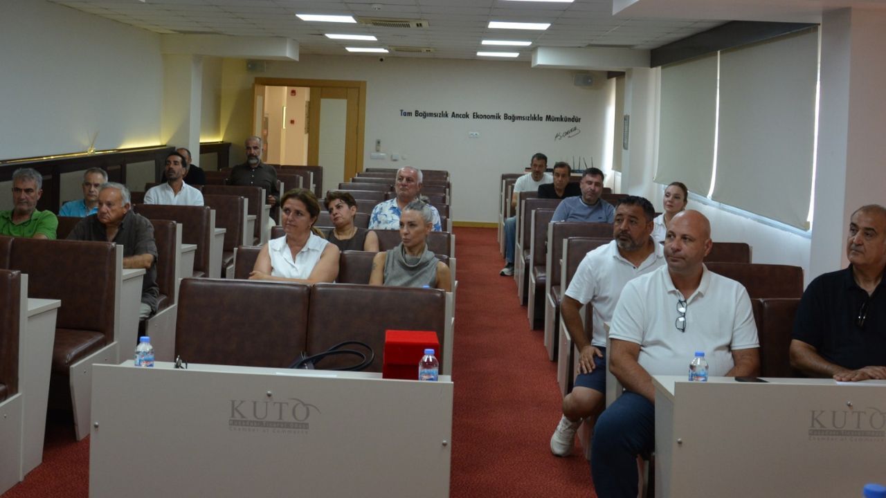 Kuşadası'nın Gururu Oldular! Başarıları Plaketle Taçlandırıldı3