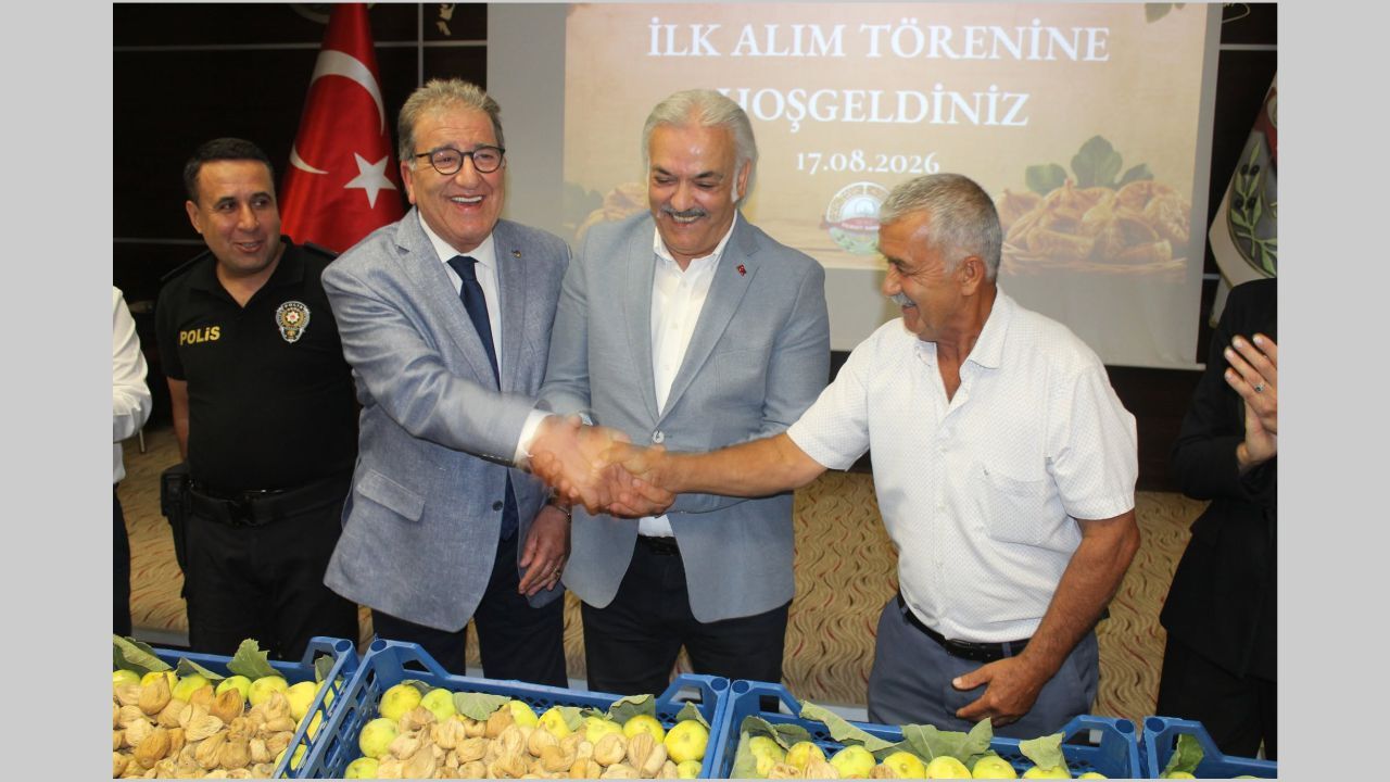 Söke’de Bir Ilk Yaşandı! Sezonun Ilk Kuru Inciri Borsa’da Satıldı 3