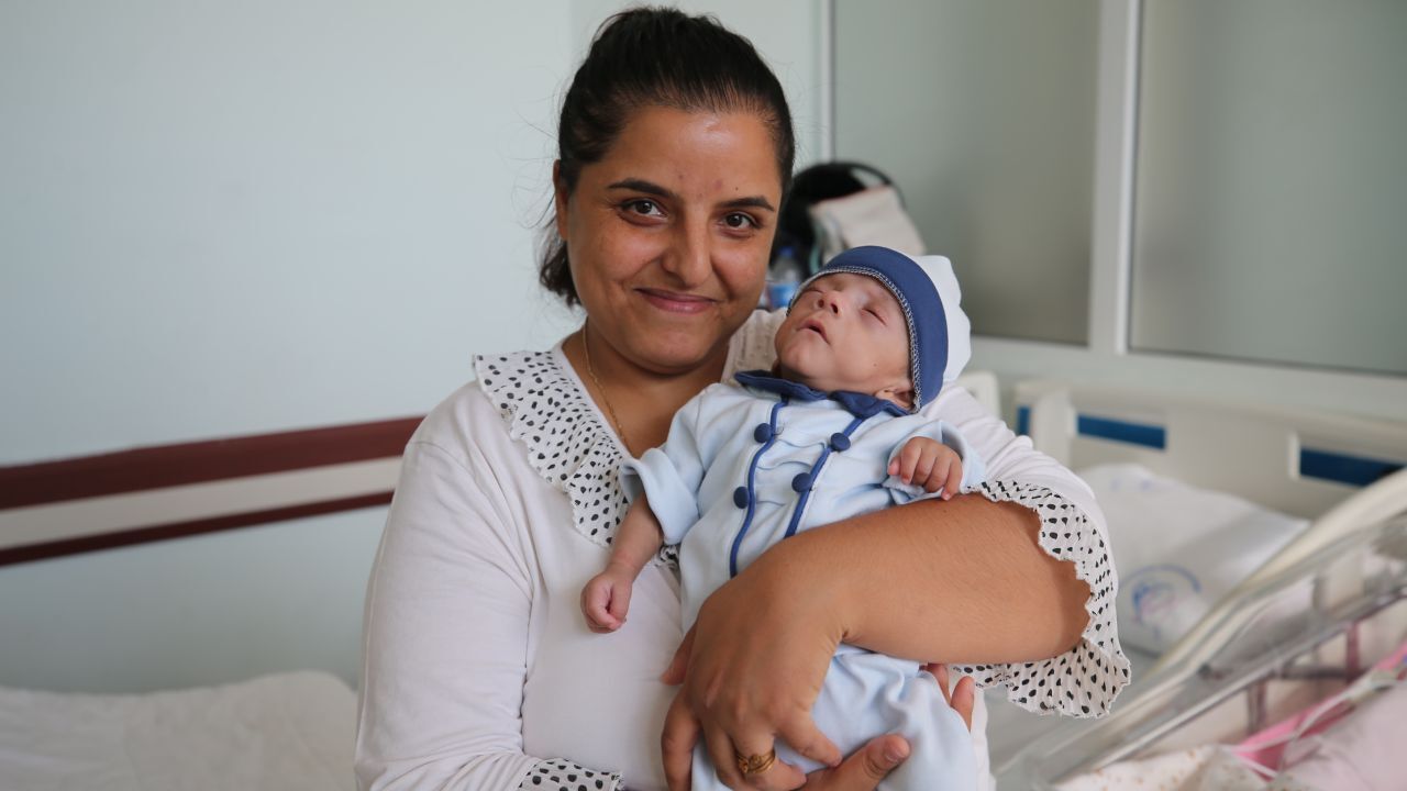 22 haftalık doğdu, 240 gün sonra hastaneden çıktı