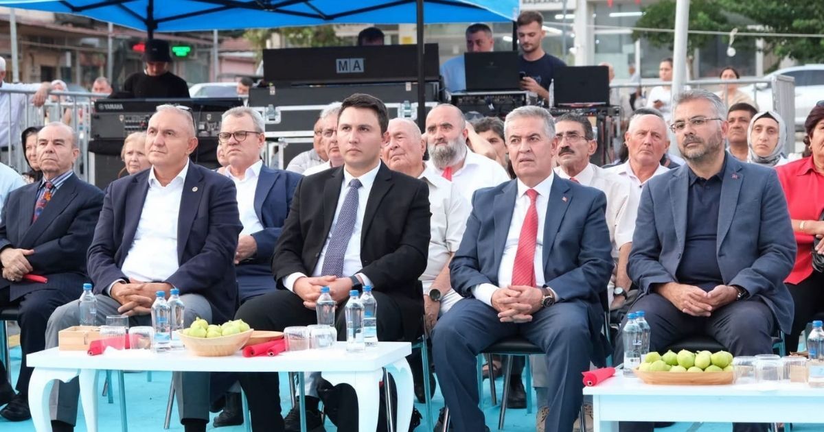 Buhakentte Kurtuluş Coşkusu 1