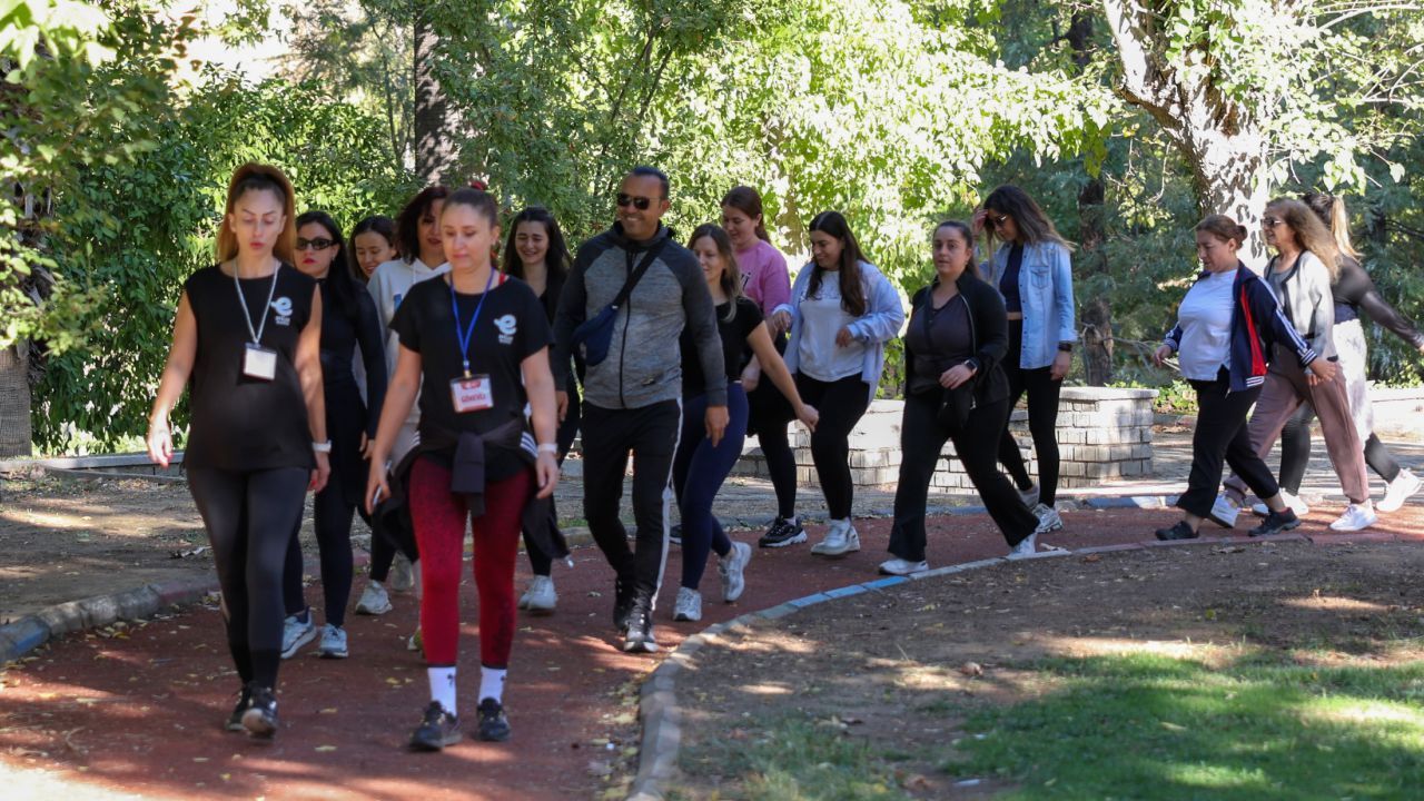 Efeler’de Sabahın Ilk Işıklarıyla Sabah Sporu2