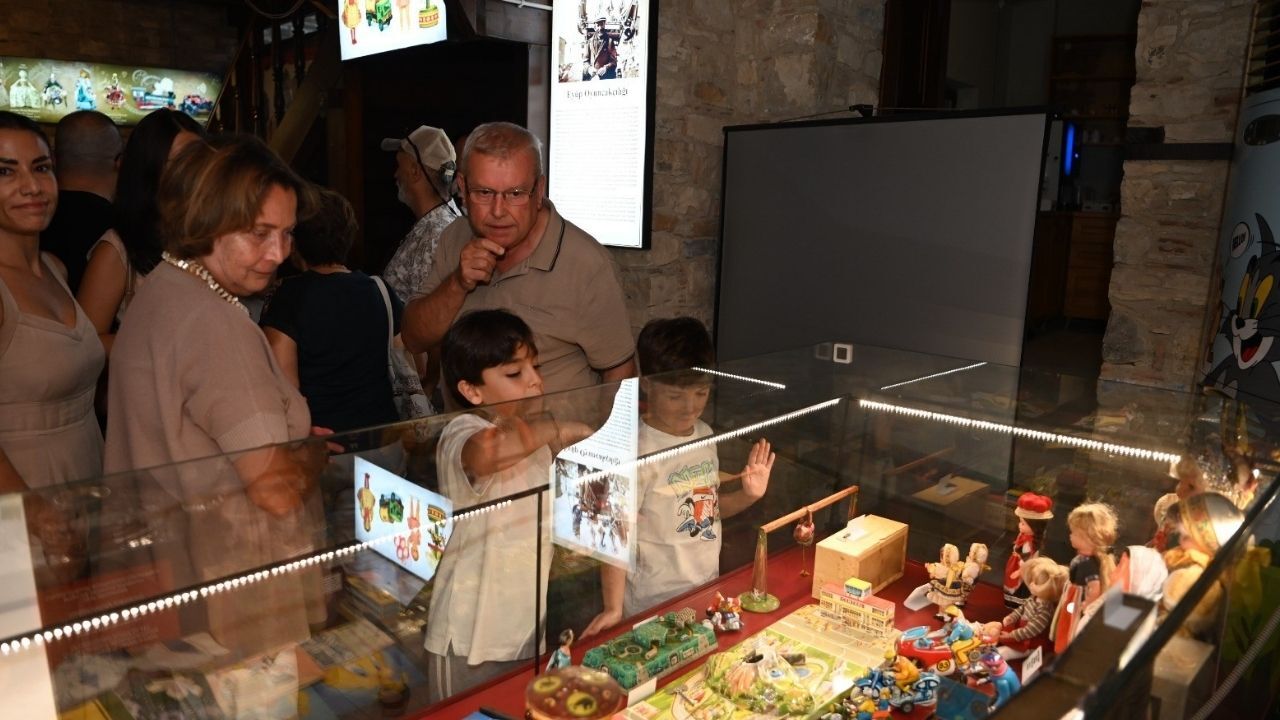 Kuşadası’nda Bir Müze Var, Içeri Giren Çocukluğuna Dönüyor1