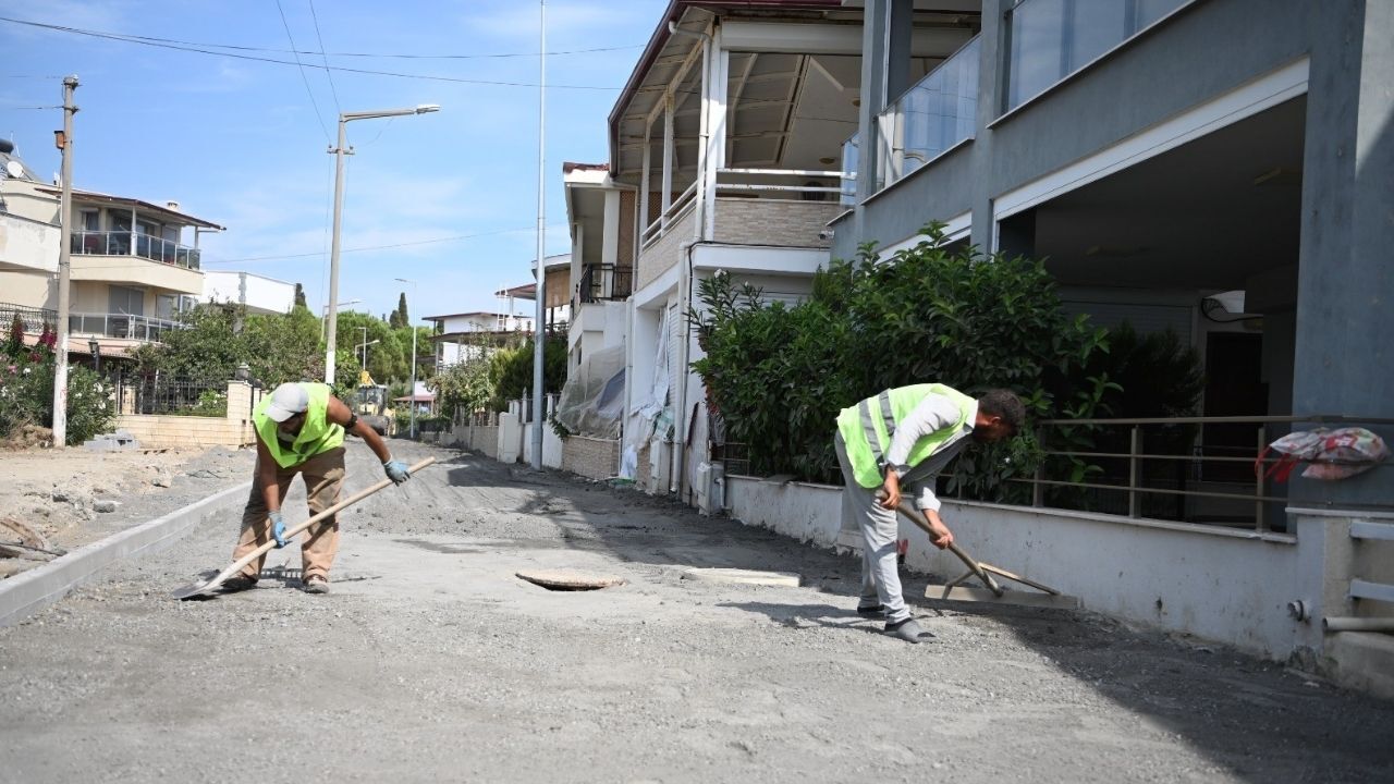 Kuşadası’nda Yollar Baştan Aşağı Yenileniyor1