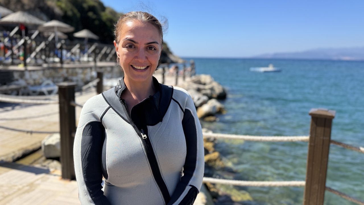 Kuşadası’nın Altında Bambaşka Bir Dünya! Dalgıçlar O Mağaraya Giriyor 6