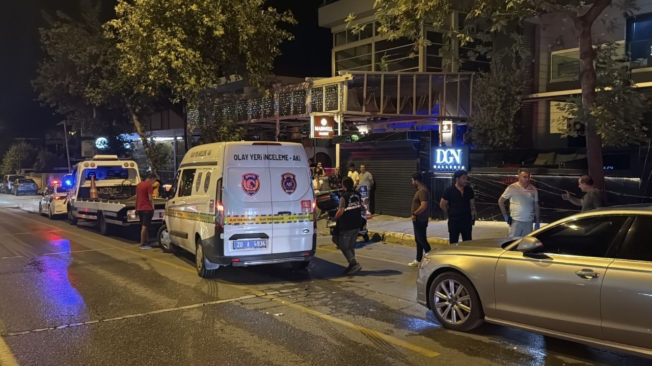 Restoran Kana Bulandı! Silahlar Peş Peşe Patladı