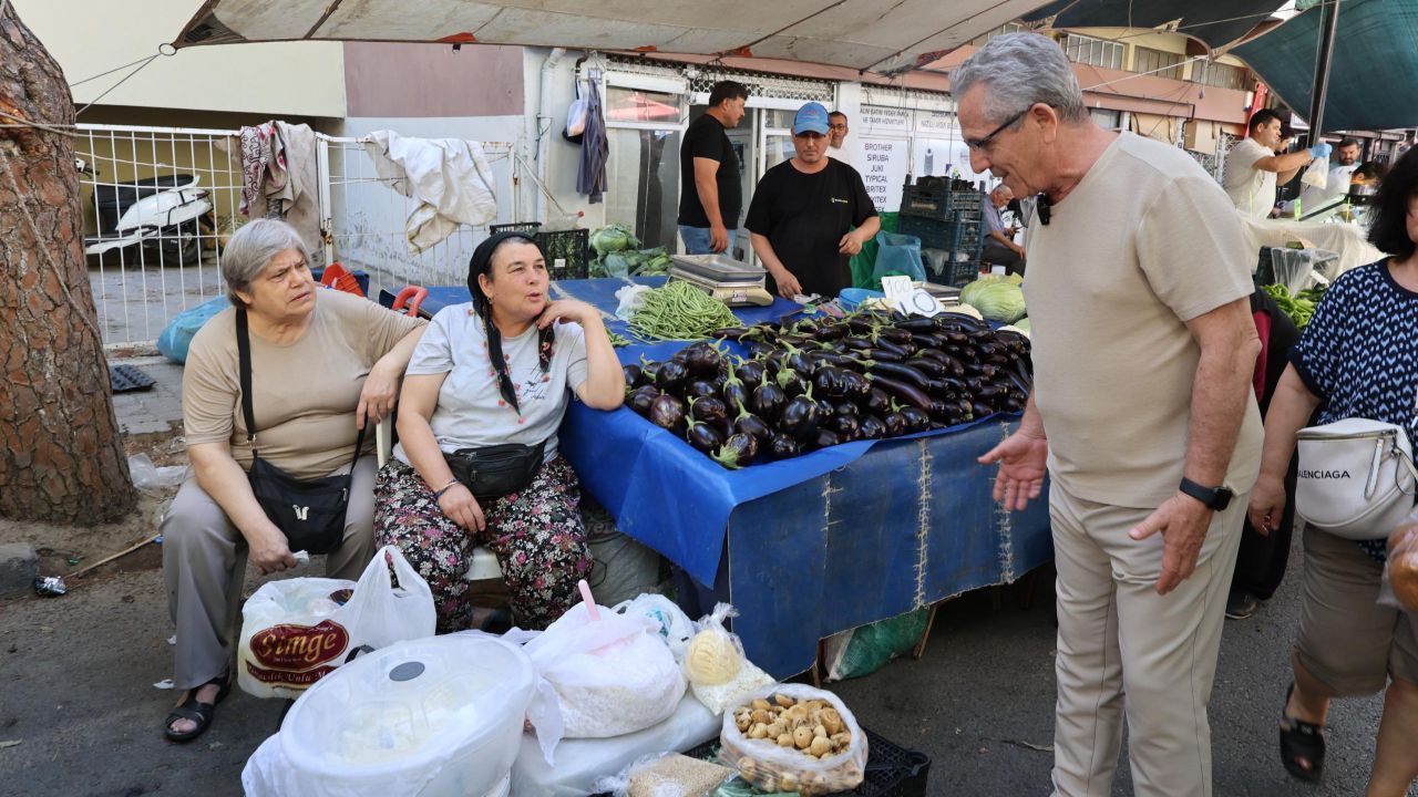 Tetik Esnafın Ve Vatandaşın Nabzını Tuttu 4