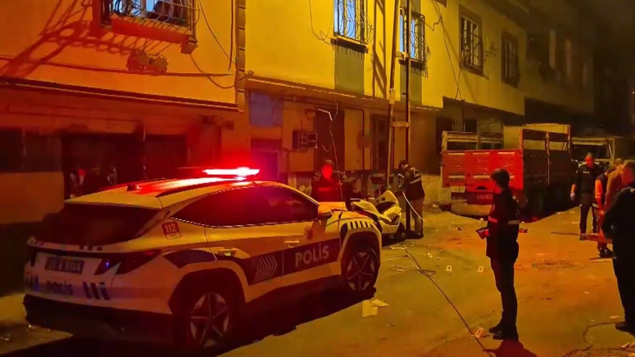 Çocuklar Yüzünden Başladı, Silahlı Kavgaya Dönüştü!1