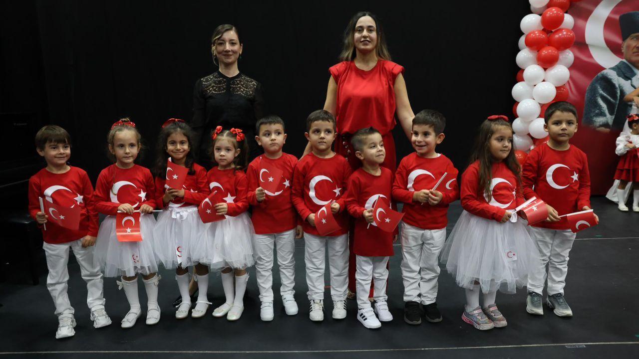 Didim’de Miniklerin Cumhuriyet Coşkusu1