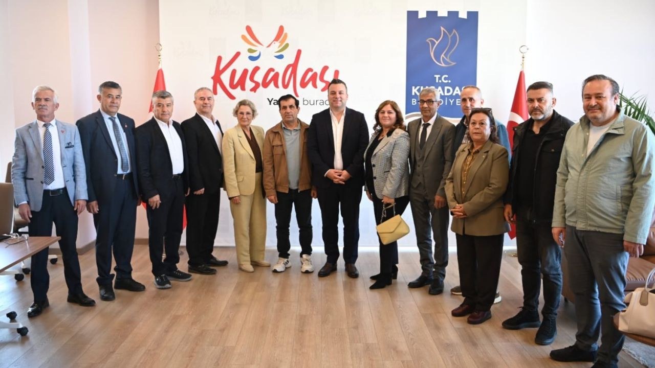 Kuşadası’nda Muhtarlardan Anlamlı Mesaj 2